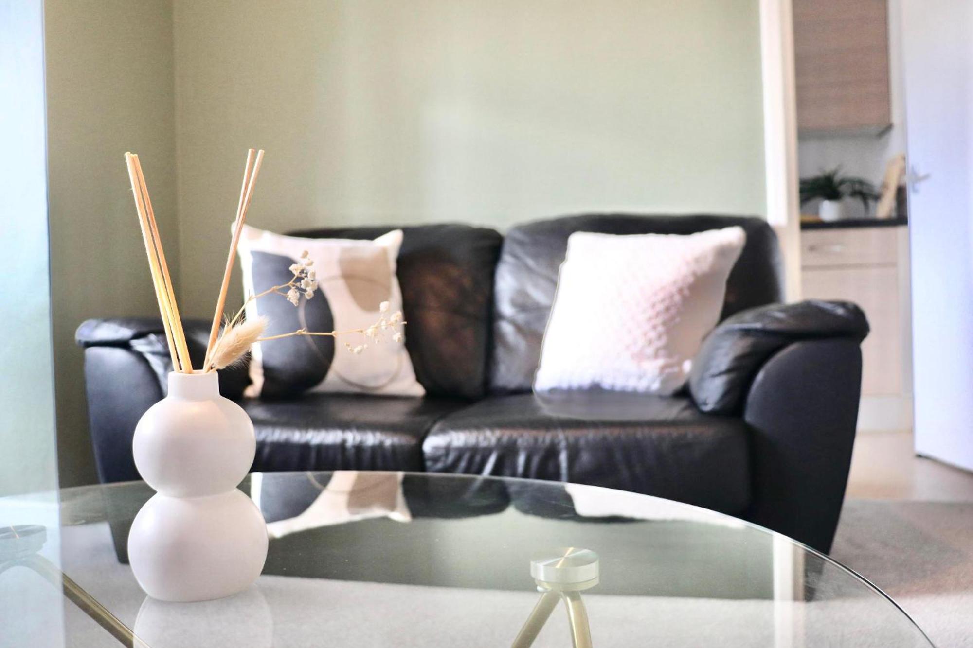 Stunning Apartment, Sleeps 4, Central London, 1 Bedroom, Zone 1, Kennington - Open For Business Stays, Long Stays And Families Relocating Exterior foto